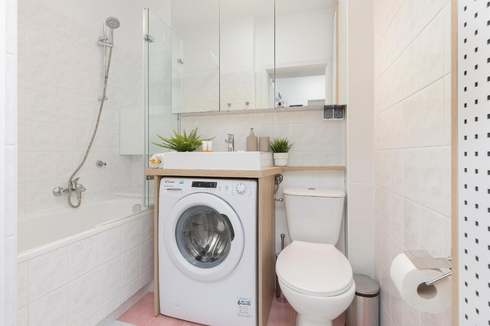 Appartement Downtown Elegant & Sunny Near Metro Station