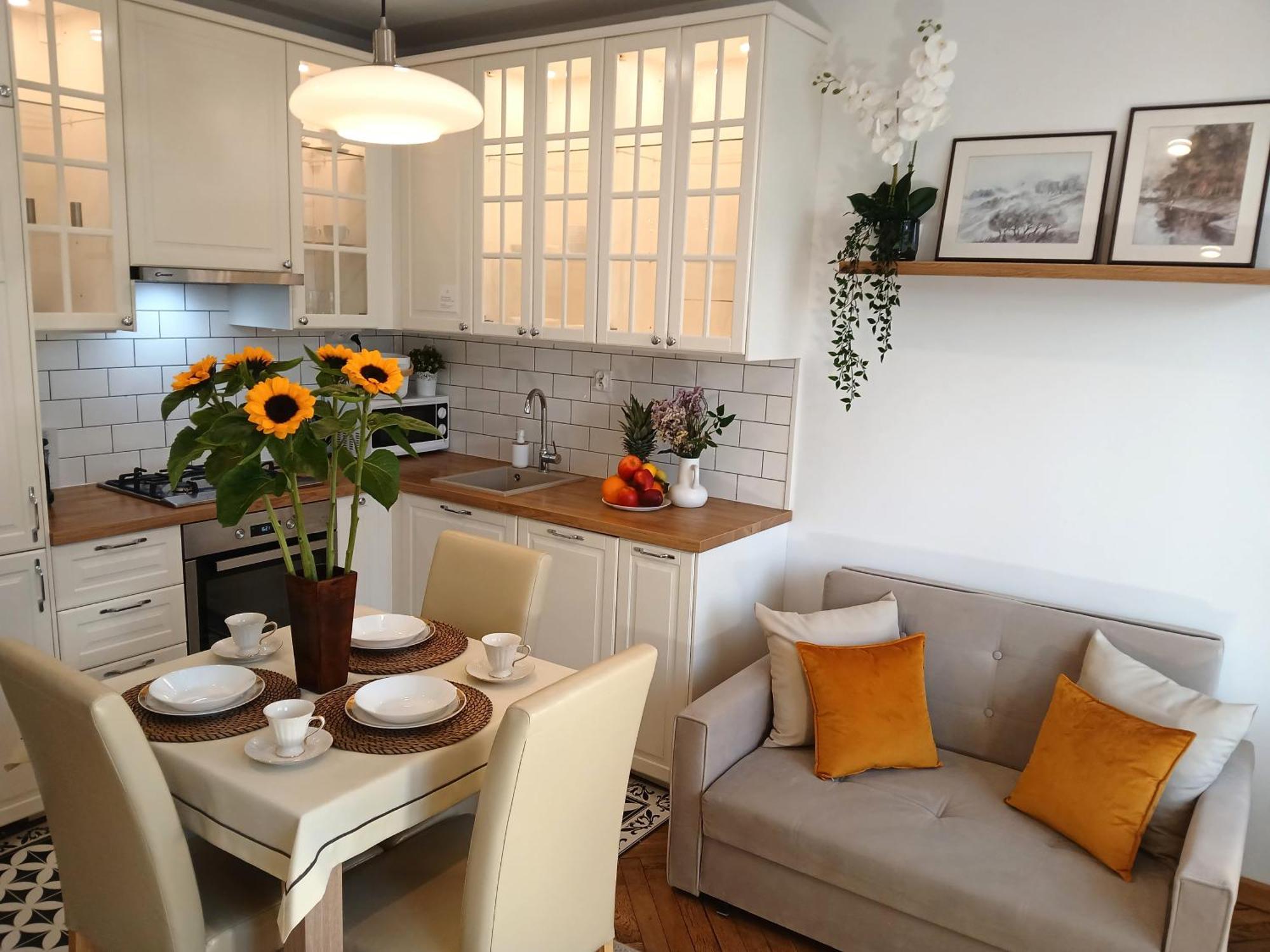 Appartement Downtown Elegant & Sunny Near Metro Station Warschau